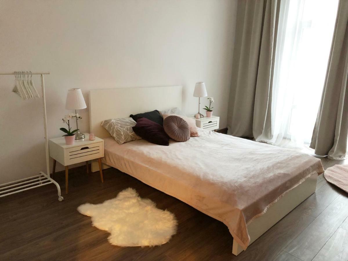 Aleja 3 Maja 7 By Homeprime Warszawa Eksteriør billede